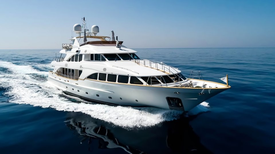 SOLD by BLACKORANGE: BENETTI 120′ – M/Y “AHIDA 2”